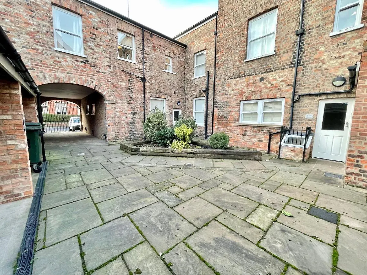 Clifford'S Reach At Bluebridge Court With Free Parking Lejlighed York