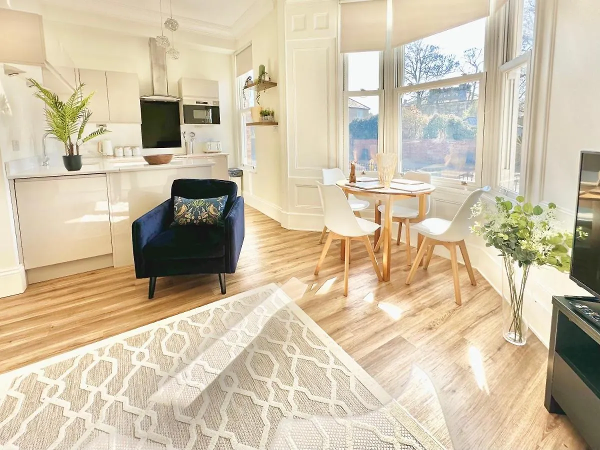 Clifford'S Reach At Bluebridge Court With Free Parking Lejlighed York